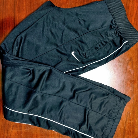 Nike Pants - Nike black workout pants